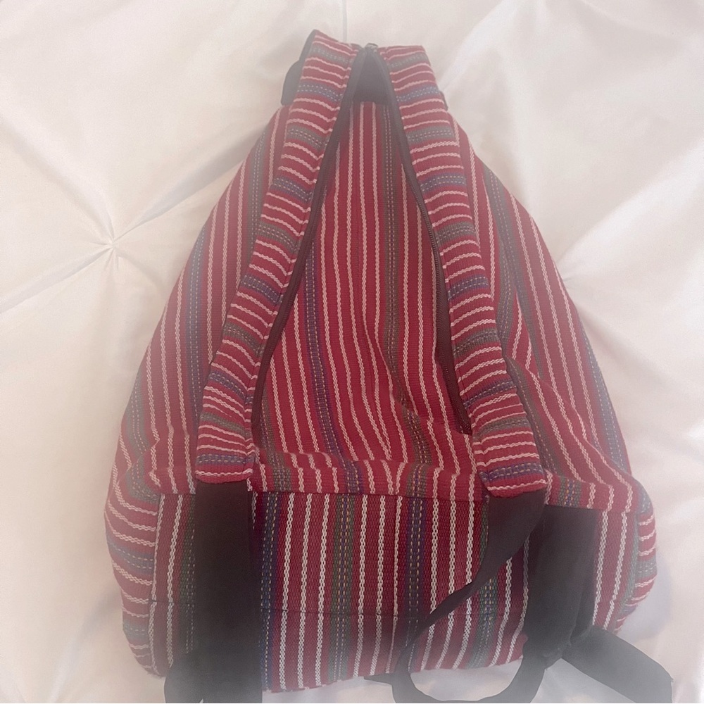 Guatemala Handmade Backpack Red Green - Picture 4 of 9